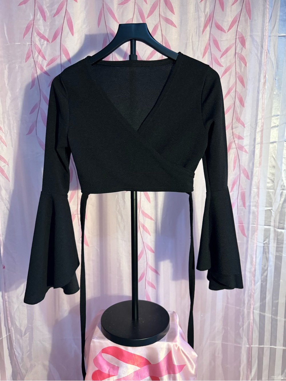 Source Unknown Black Wrap Crop Top with Bell Sleeves